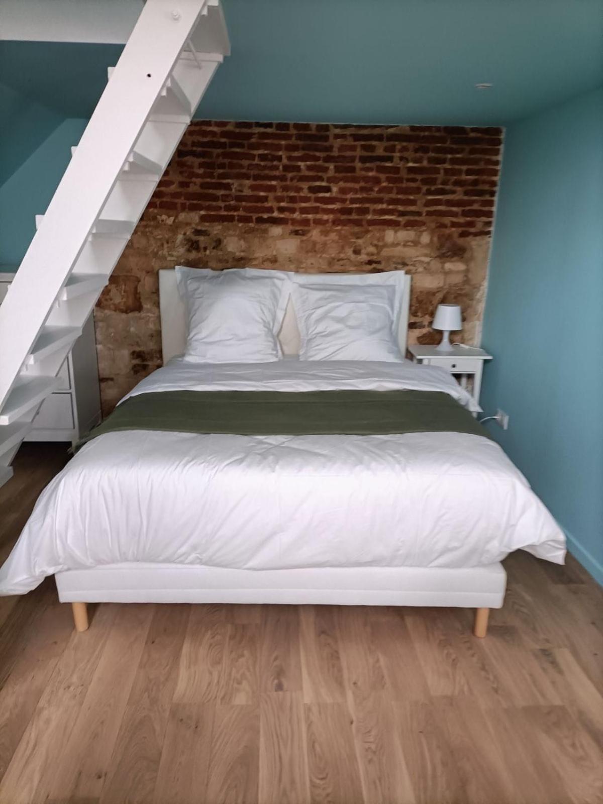 Le Papillon Bleu Apartment Онфльор Екстериор снимка